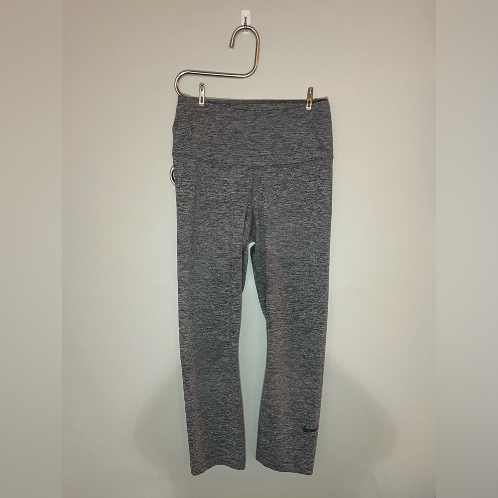 Nike Dri-Fit Grey Leggings - Medium